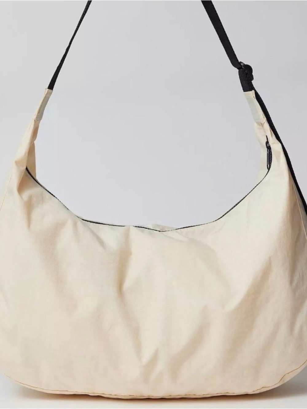 BAGGU Cream Crossbody Shoulder Bag with Black Strap